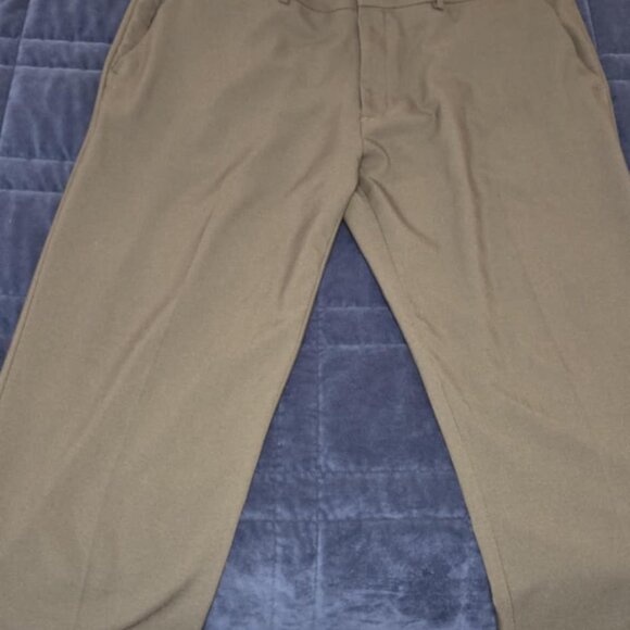 Haggar The Active Series Performance Pant Straight Fit - Picture 4 of 8